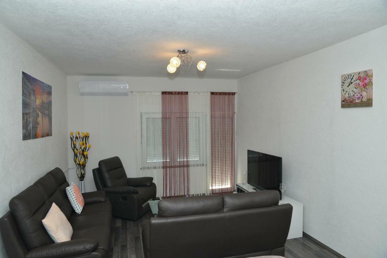 Apartman Matkovic 伊莫茨基 外观 照片
